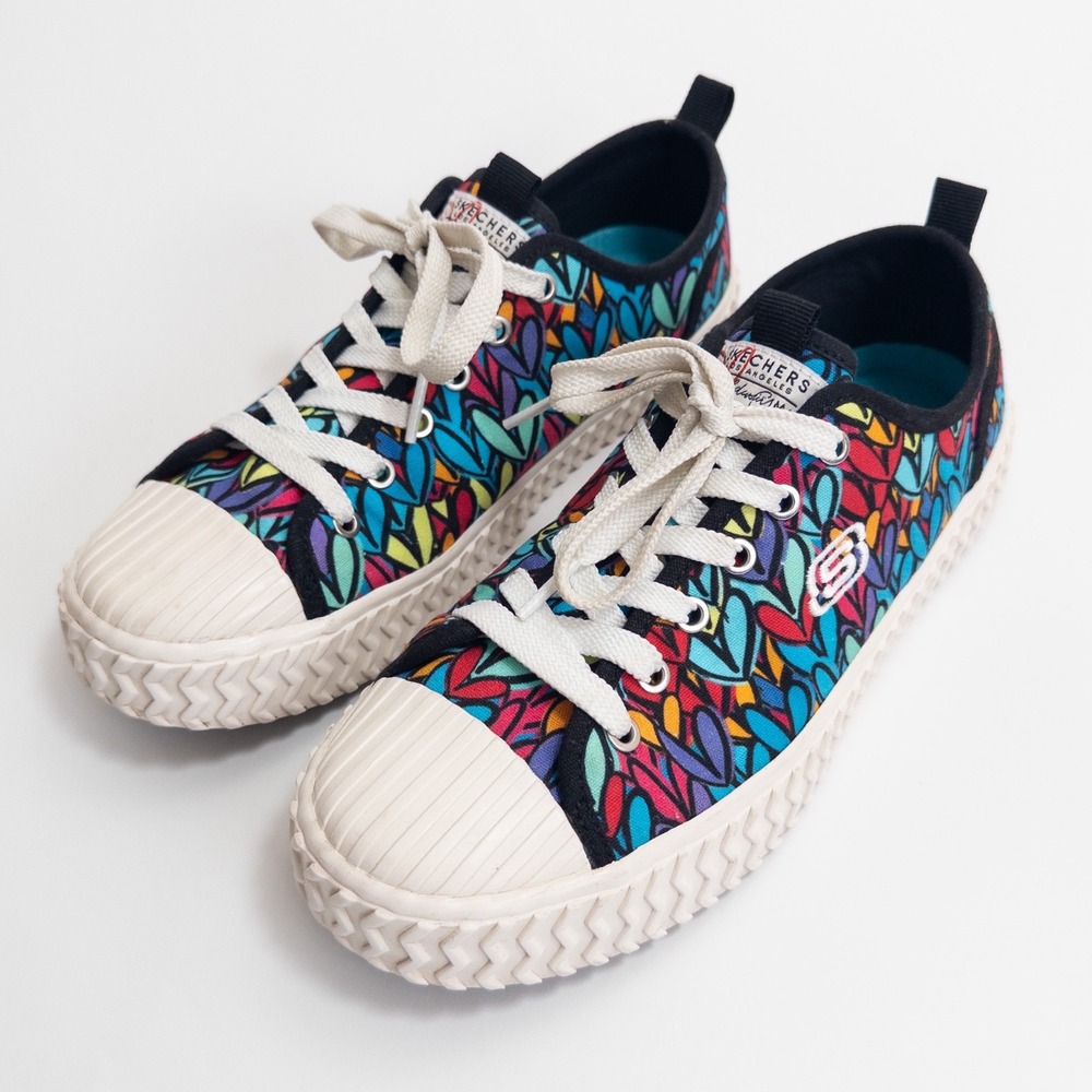Skechers Colorful Heart-Print Low-Top Sneakers - Blue, Red, Purple - Picture 3 of 16